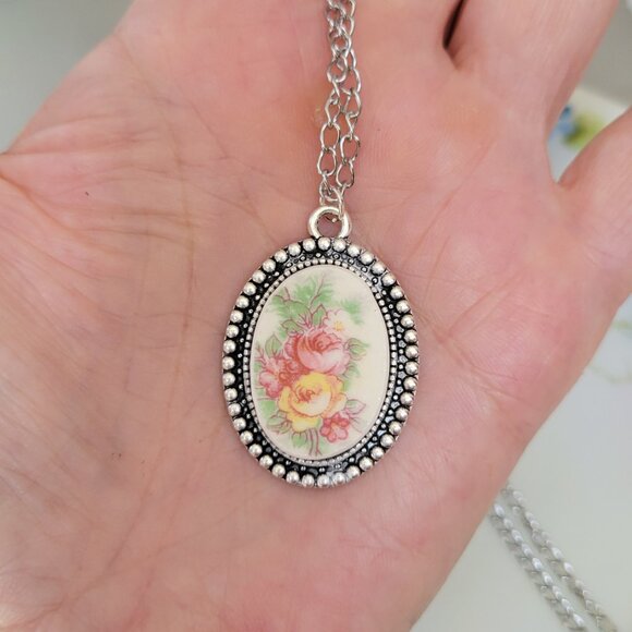 Yellow & Pink Roses Broken China Pendant Necklace - Picture 4 of 4